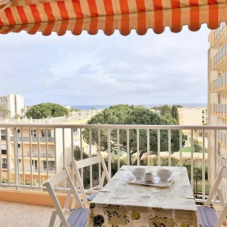 Studio Cabine, Piscine, Tennis, Parking, Proche Plage Et Commerces - Fr-1-251-481 Apartment Le Lavandou